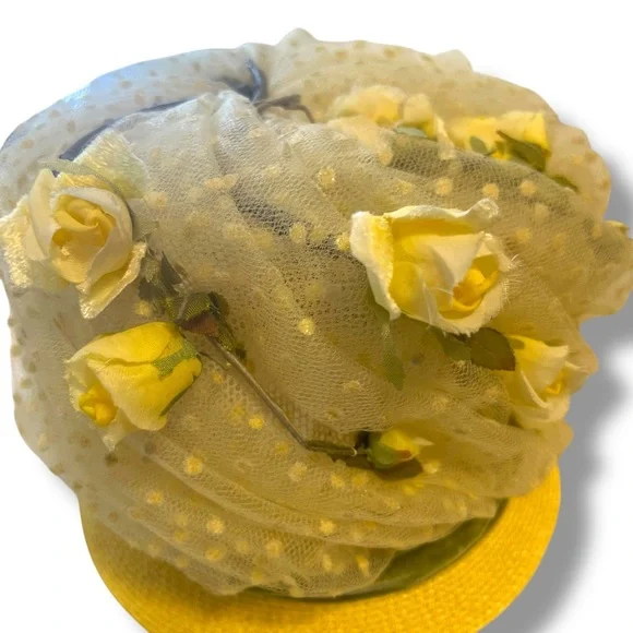 Vintage Doris Designs Bouffant Bubble Hat w/Yellow Polka Dot Tulle and Roses - Picture 4 of 8